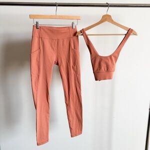 NWT Monrow Sports Bra and Leggings Set Sz X-Small